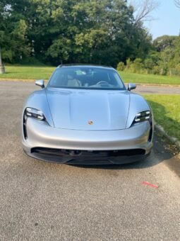 
										2022 Porsche Taycan 4S full									