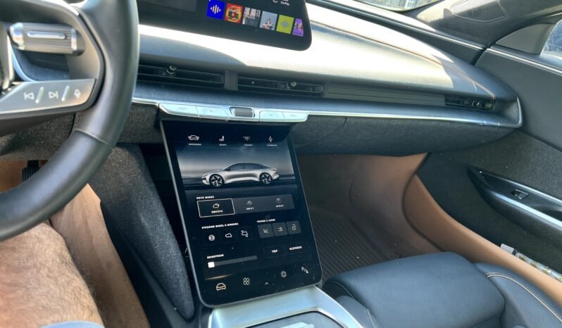 
								2020 Lucid Air Touring full									