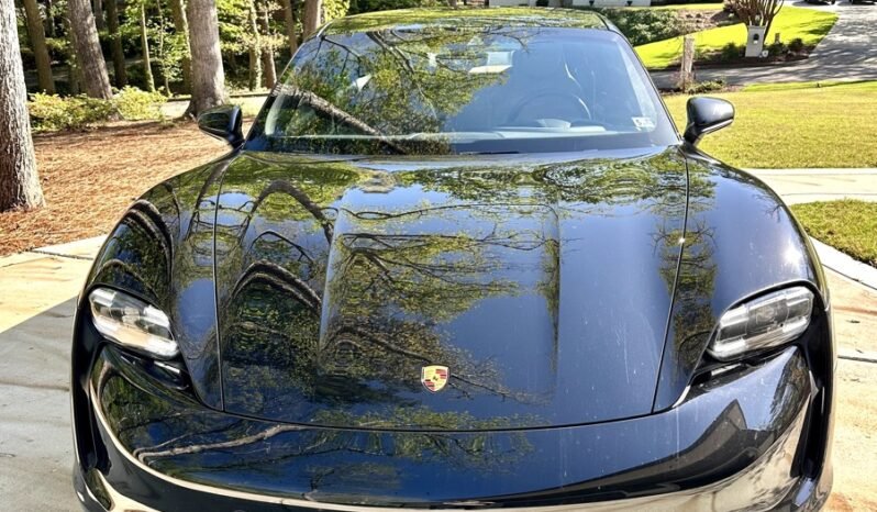 
								2021 Porsche Taycan Base full									